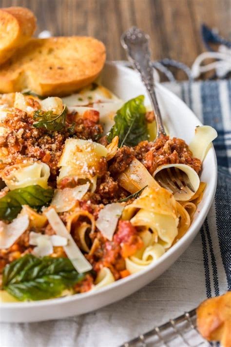 Beef Bolognese Best Bolognese Sauce Recipe The Cookie Rookie