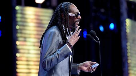 Snoop Dogg Is Inducted Into The Celebrity Wing Of The Wwe Hall Of Fame