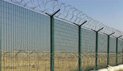 Razor Wire Prison Fence Mesh Helical Razor Wire Anti Climb Fencing