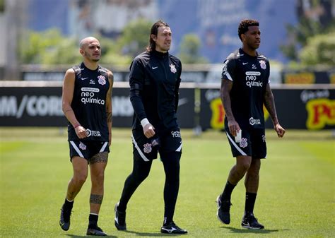 Direto Do Ct Corinthians Faz Ltimo Treino Antes De Visitar Inter