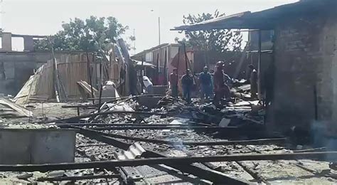 Incendio En Piura Destruye Tres Viviendas