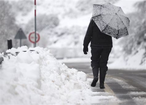 Cincuenta Provincias En Alerta Este S Bado Por Nieve Fuertes Vientos Y