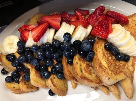 The 8 Best Breakfast Spots in Fresno - FresYes!