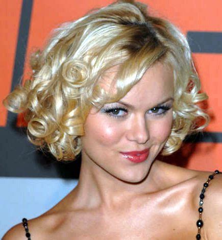 Stylish Curly Bob Hairstyles Fashion 2010 -11