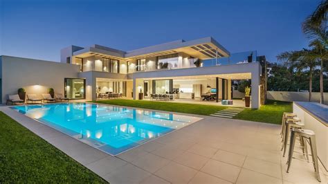 Luxury Beachside Modern House In Puerto Banus Marbella Spain