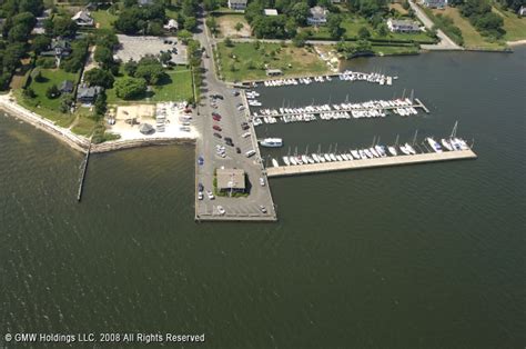 Bell Port Yacht Club in Bellport, New York, United States