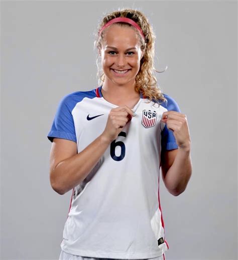 Jaelin Howell Midfielder U Uswnt Uswnt Soccer Team