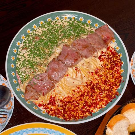 이태원 맛집 농담🍝 힙한 분위기에 이색 파스타를 즐길 수 있는 녹사평 맛집 ꯁ 등심 매운 크림 파스타 트리플머쉬룸크림