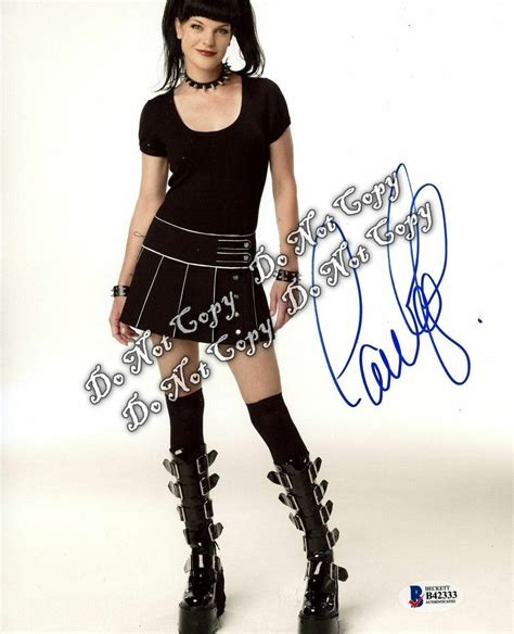 Pauley Perrette Signed Photo Ncis Abby Short Skirt Boots Sexy 8x10 Rp Ebay