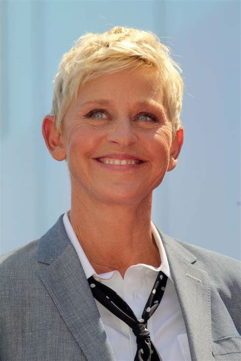 Ellen DeGeneres Secures $50k Donation to School in Need - PP