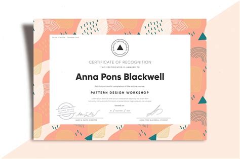 Concepto De Plantilla De Diploma Vector Gratis