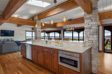 A Lodge Kitchen Intertwines Modern And Rustic Style Dura Supreme