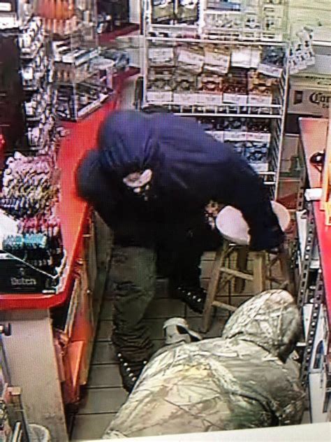 Clerk Held At Gunpoint In Gas Station Robbery Wpec