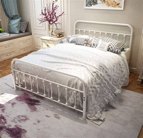 NEEBIRGELIA White Metal Bed Frame Queen Size with Headboard and Footboard Single Platform ...