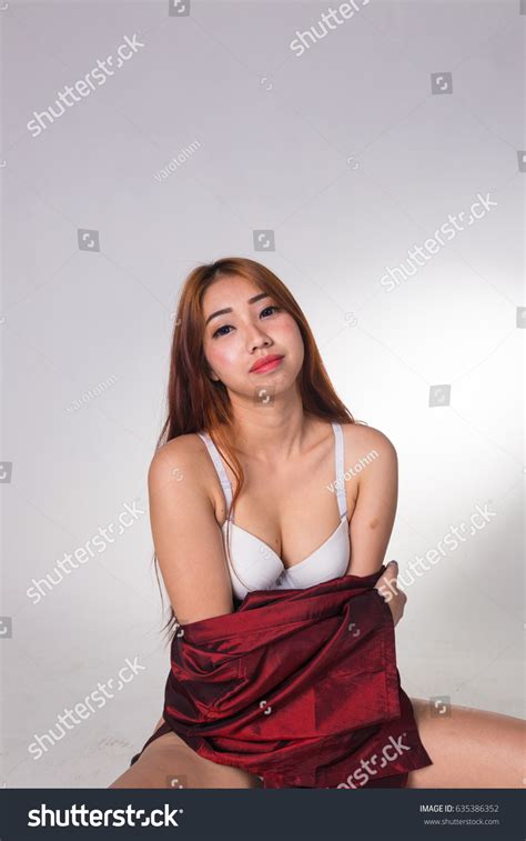 Sexy Asian Woman White Lingerie On库存照片635386352 Shutterstock