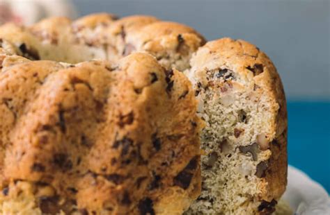 Kouglof salé aux noix et aux lardons Framboise Capucine