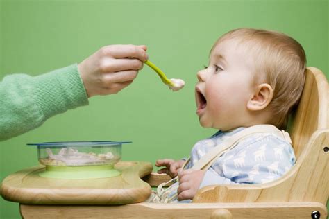 Guide To Feeding Your Baby (Tips) - Woop