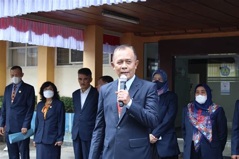 Seru Yudisium FTSP ITN Malang Mahasiswa Kompak Kenakan Pakaian Adat