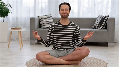 Mind & Body: 5 Ways Meditation Boosts Brain Power | OnlyMyHealth