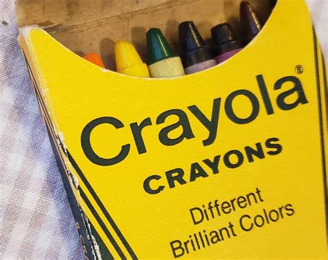 Vintage Crayola Crayons in Box 8 Crayola Crayons Vintage 1980s Box ...