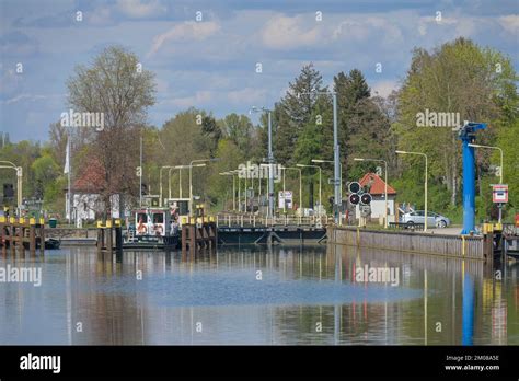 Saatwinkler damm Fotos und Bildmaterial in hoher Auflösung Alamy