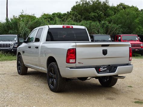 New 2019 Ram 1500 Classic Express Quad Cab In San Antonio 0s514934 San Antonio Chrysler Dodge