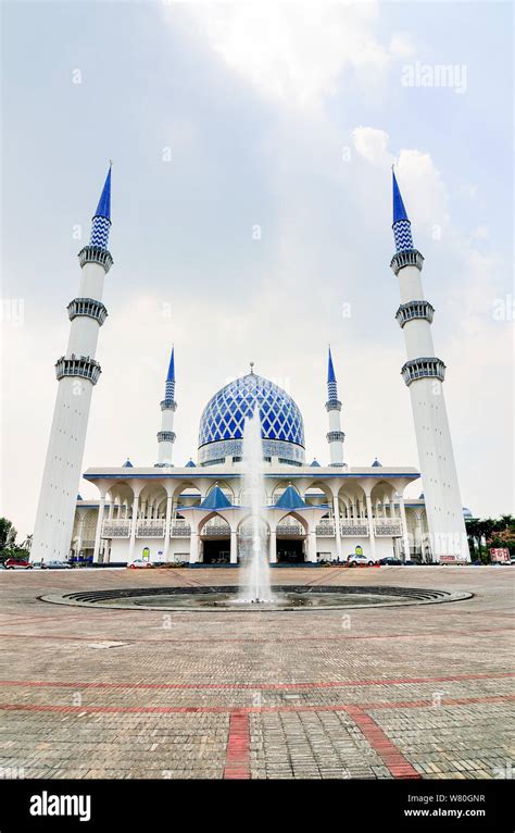 The Sultan Salahuddin Abdul Aziz Shah Mosque, also known as Blue Mosque ...