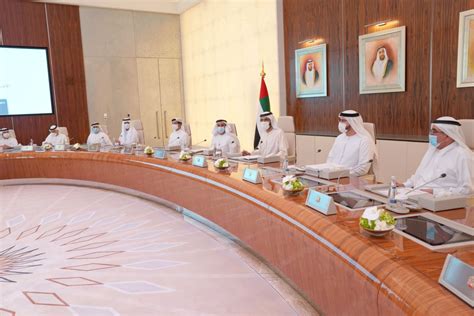 Mohammed Bin Rashid Chairs First Physical Meeting Of New UAE Cabinet