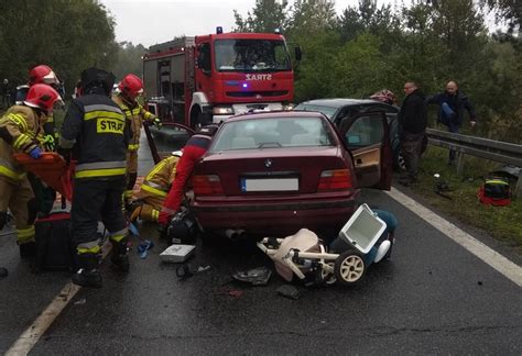 Czołowe zderzenie samochodów Katowice Dziś