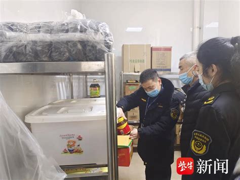 邀请家长现场参与检查 南京六合市场监管局多措并举保障学校食品安全培训责任校园