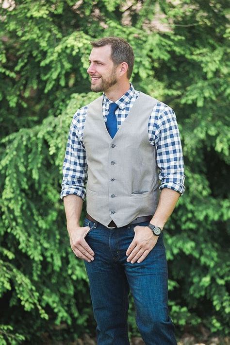 25 Stylish Rustic Wedding Groom Attire Ideas Weddingomania Rustic