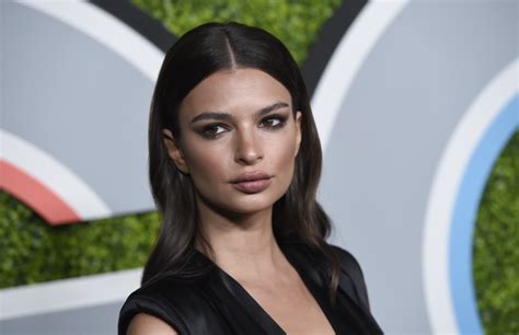 Emily Ratajkowski Loves Her 1 200 Red Aquazzura Boots Footwear News