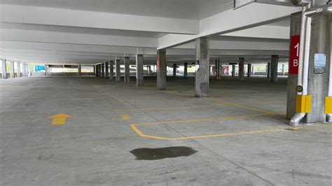 Boise Airport unveils new parking garage, ramping up capacity amid ...