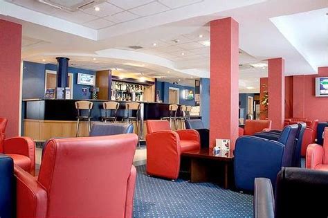 Holiday Inn Express Aberdeen City Centre $61 ($̶7̶6̶) - UPDATED 2018 ...