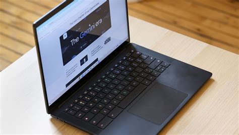 Google designers explain why Chromebook keyboards have lowercase letters