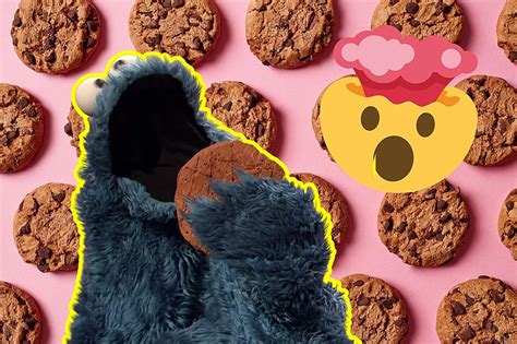 Sesame Street Cookie Monster Eating Cookies