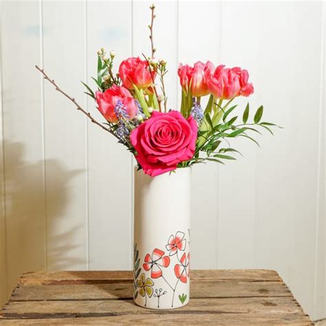 Medium vase with spring garden - Gallery Thea