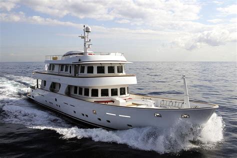 Trawlers Explorer Te Koop Yachtworld