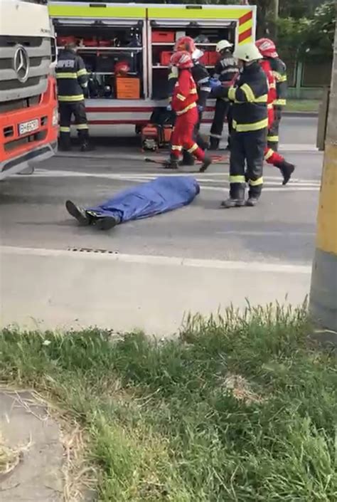 Accident mortal pe Bulevardul Muncii Bărbat strivit de un TIR VIDEO