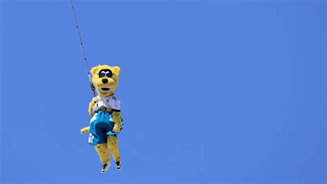 Jaguars mascot stunt gone wrong ahead of Falcons game | Fox News