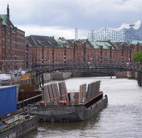 Speicherstadt Hamburg Sanierung Der Kaimauern Soll Abgeschlossen