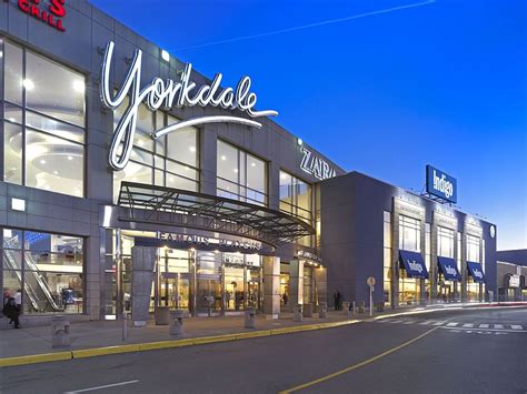 Yorkdale Mall Toronto On Free Parking Nicer Set Up Of Retail