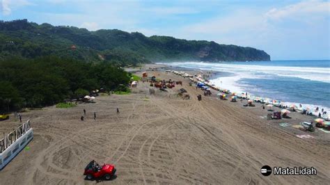 Indahnya Pantai Teluk Asmara Raja Ampat Di Malang Jawa Timur