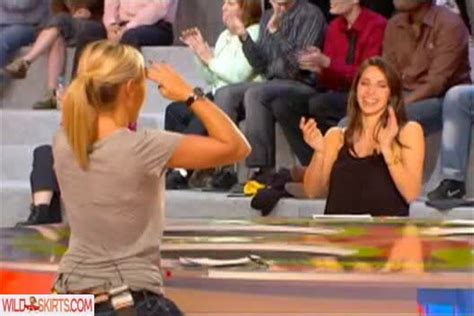 5 hot photos by Cécile De Ménibus