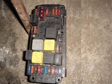 Find Mercedes W203 Front Sam Unit Fuse Box C Class 0025459401 In Vilnius Default Lt For Us 76 00