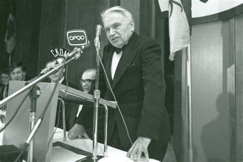 usask joins  announcing herzberg  nobelcanadian commemoration