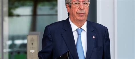 Patrick Balkany Hospitalis Pour Des Douleurs Au Dos Le Point