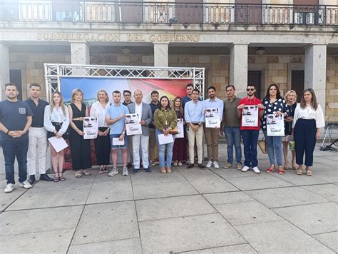 Las Nuevas Generaciones Del Partido Popular Rinden Homenaje Al Concejal