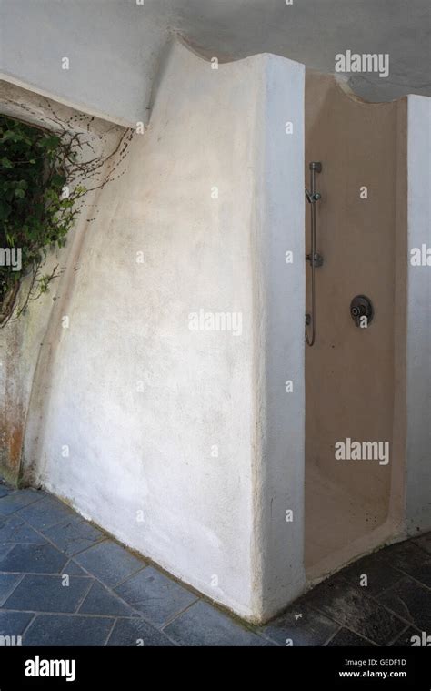 Shower Made Of Concrete Eco Dome Peka Peka New Zealand Architect