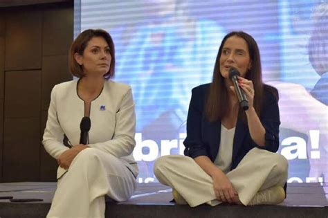 Michelle Bolsonaro anuncia Amália Barros na presidência do PL Mulher em